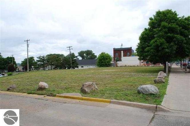 More Photos Of 118 W Portage Ave, Sault Sainte Marie Land For Sale