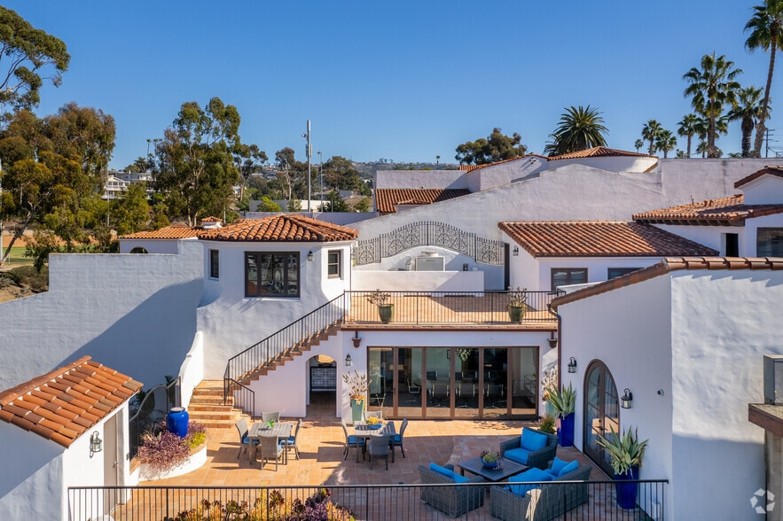 More Photos Of 1401 N El Camino Real, San Clemente Loft Creative Space For Lease