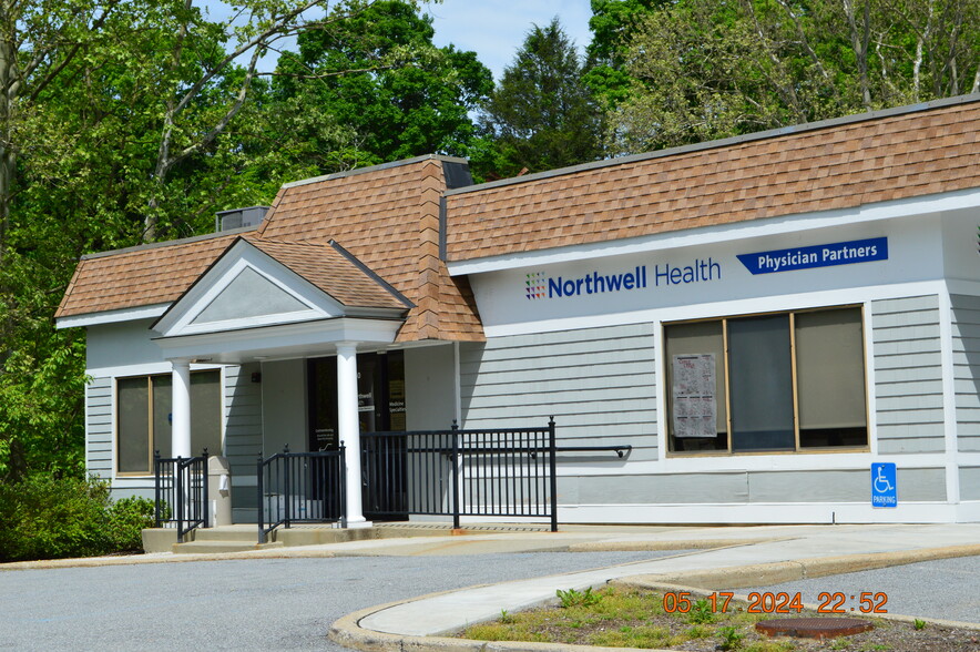 Primary Photo Of 60 Goldens Bridge Rd, Katonah Medical For Lease