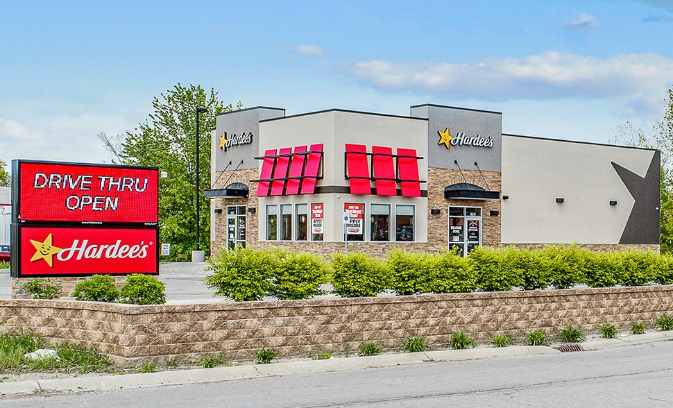 Primary Photo Of 2720 Maplecrest Rd, Fort Wayne Fast Food For Lease