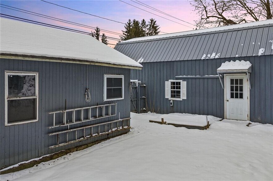 More Photos Of 1016 State Route 13, Cortland Flex For Sale