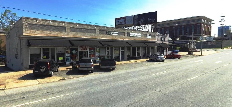 More Photos Of 708-720 W Market St, Greensboro Freestanding For Lease