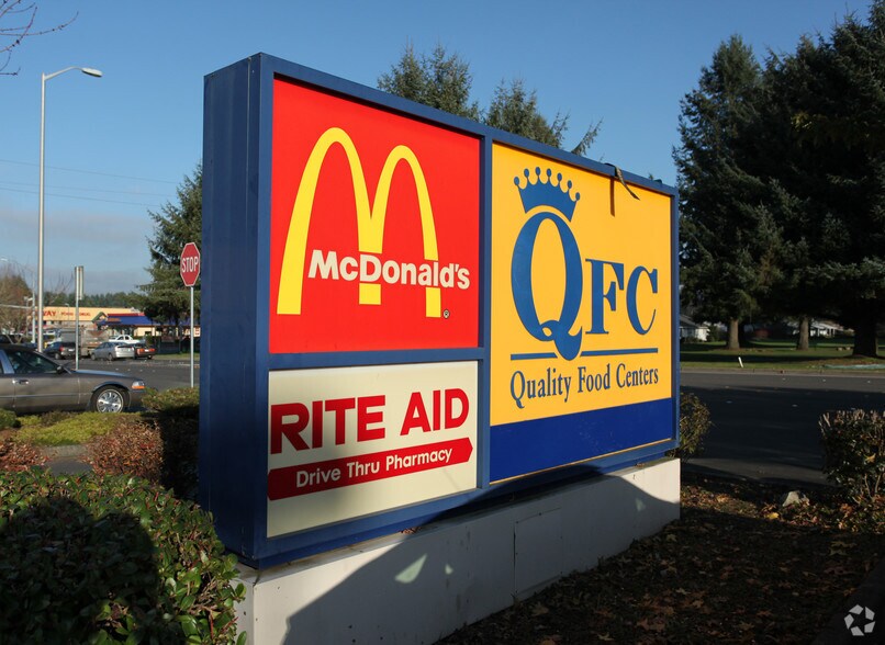 More Photos Of 4776 Whitman Ln SE, Lacey Drugstore For Lease