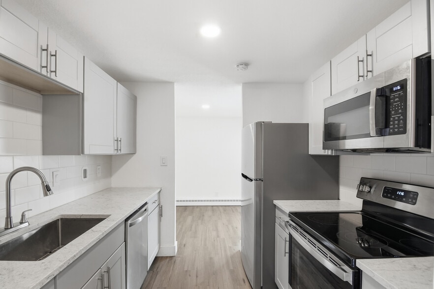 More Photos Of 16432 E 13th Pl, Aurora Specialty For Sale