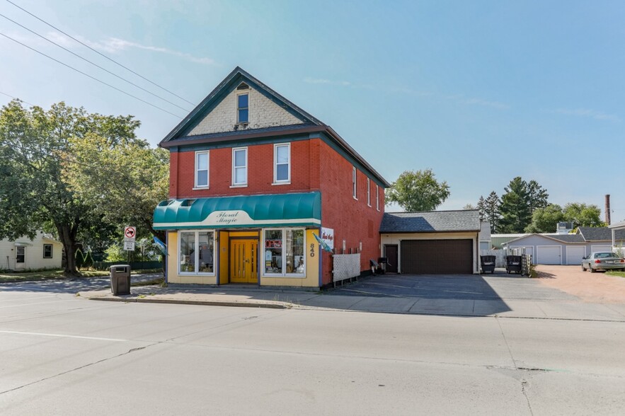 Primary Photo Of 840 S 3rd Ave, Wausau Storefront Retail Residential For Sale