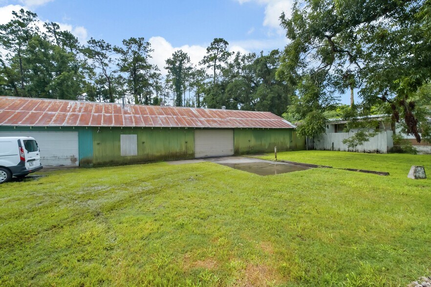More Photos Of 892 Woodville Hwy, Crawfordville Restaurant For Sale