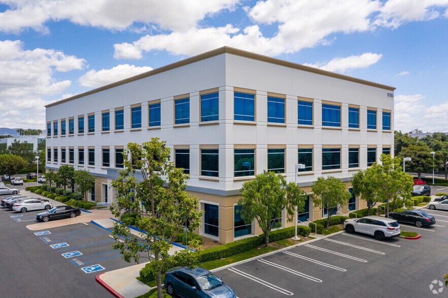 More Photos Of 15785 Laguna Canyon Rd, Irvine Medical For Lease