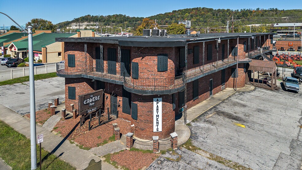 More Photos Of 2275 Winchester Ave, Ashland Apartments For Sale