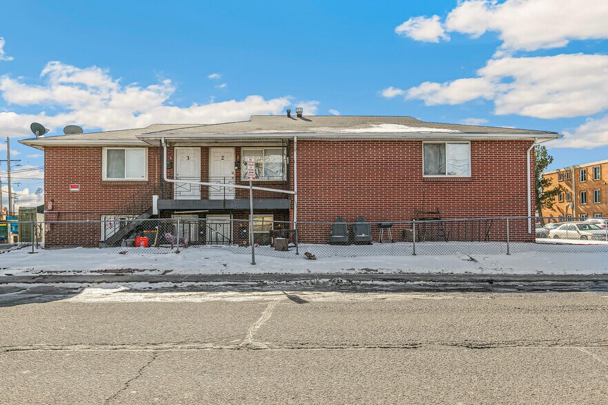 More Photos Of 1592 Lansing St, Aurora Apartments For Sale