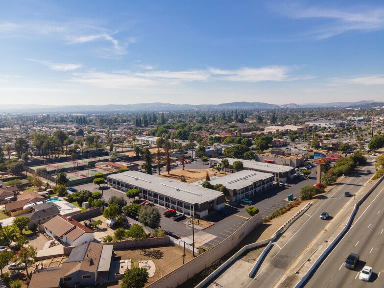 More Photos Of 840 S Indian Hill Blvd, Claremont Hotel For Sale