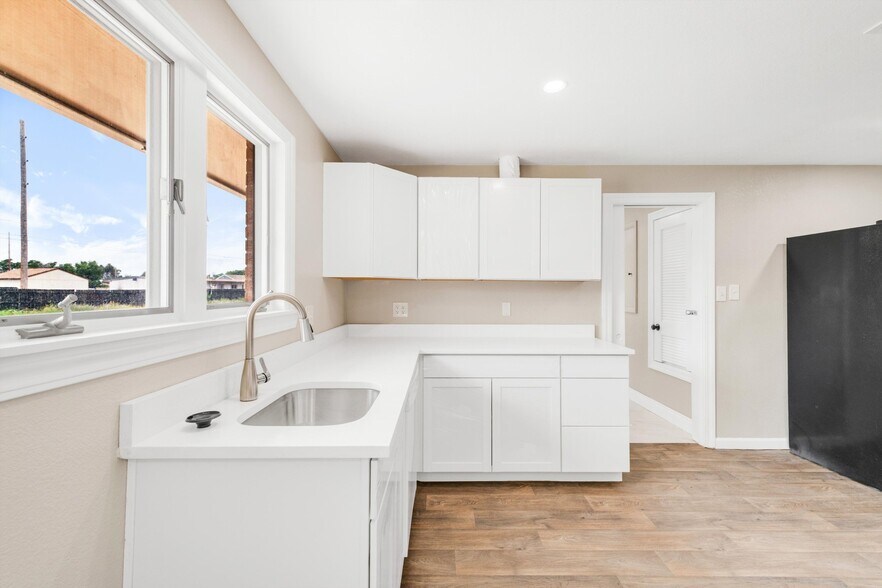 More Photos Of 2880 W 92nd Ave, Federal Heights Office Residential For Lease