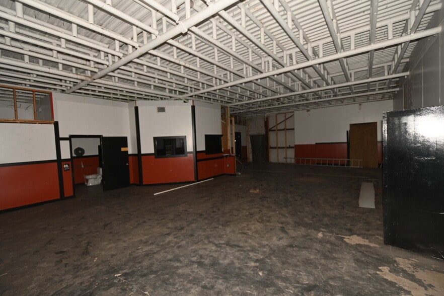 More Photos Of 644 Maguire Rd, Ocoee Auto Dealership For Lease