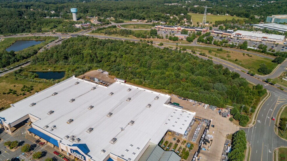 More Photos Of Celebrate Virginia Parkway Pky @ McWhirt Loop, Fredericksburg Land For Sale