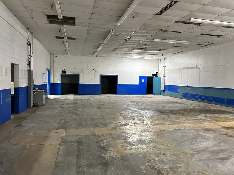 More Photos Of 203 Harris Dr, Poca Industrial For Sale