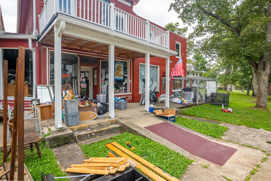 More Photos Of 439 Railroad Ave, Keysville General Retail For Sale