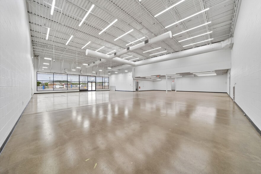 More Photos Of 3028 Dickerson Pike, Nashville Freestanding For Lease