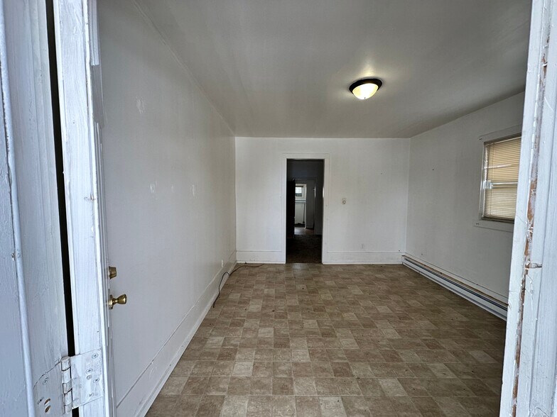 More Photos Of 1831 N C St, Elwood Apartments For Sale