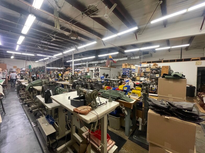 More Photos Of 79 Day St, Norwalk Warehouse For Lease