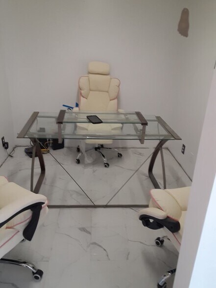 More Photos Of 3429 S Washington St, Marion Freestanding For Sale