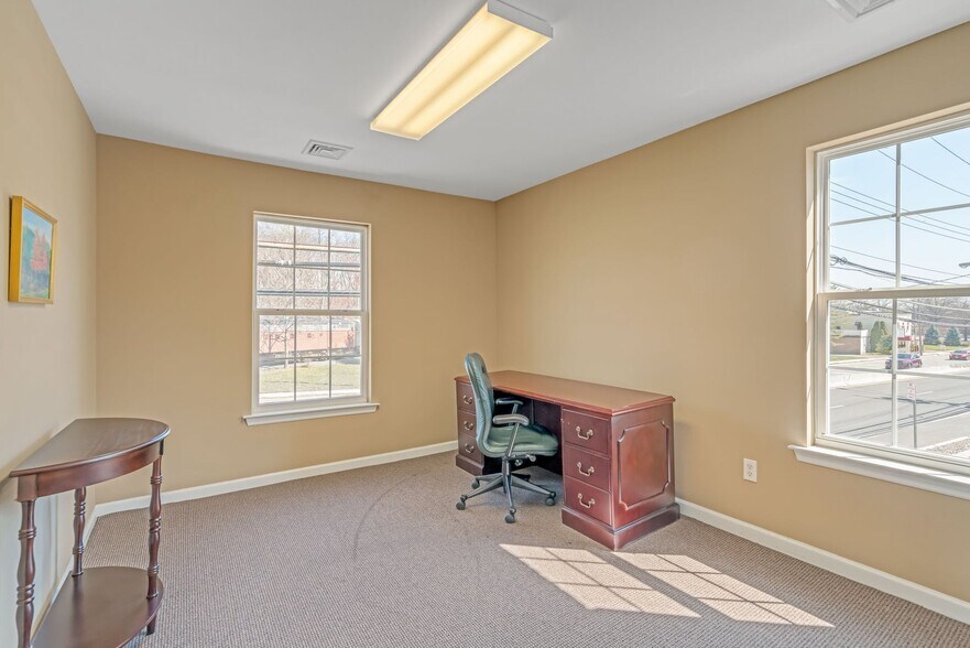 More Photos Of 575 State Route 10, Whippany Office For Lease