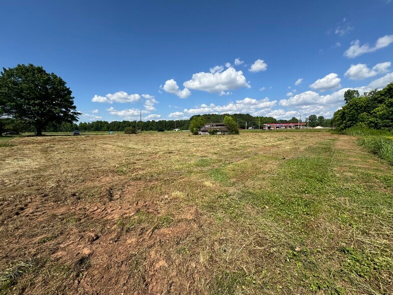 More Photos Of 350 Harvest Rd, Harvest Land For Sale
