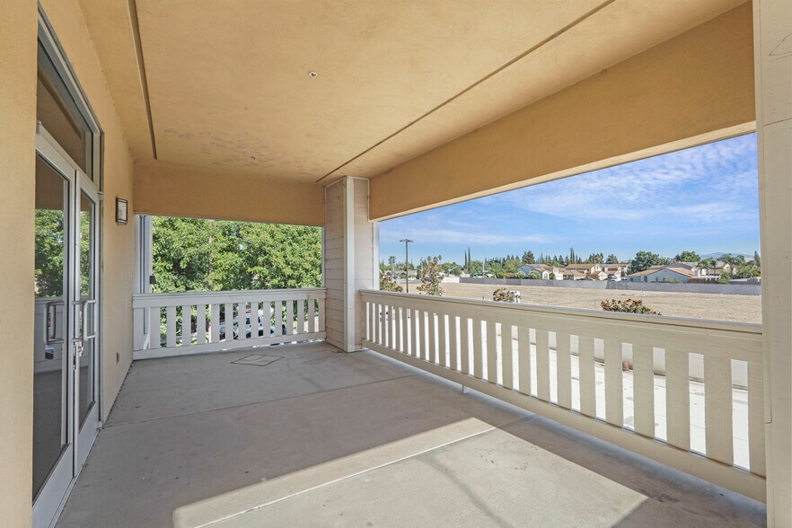 More Photos Of 2140 W Grant Line Rd, Tracy Office For Sale