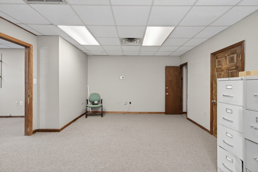 More Photos Of 1 W Main St, Marlton Office For Sale