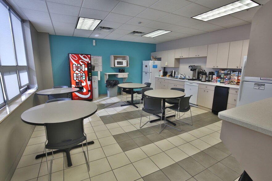 More Photos Of 140 S Atlantic Ave, Ormond Beach Office For Lease