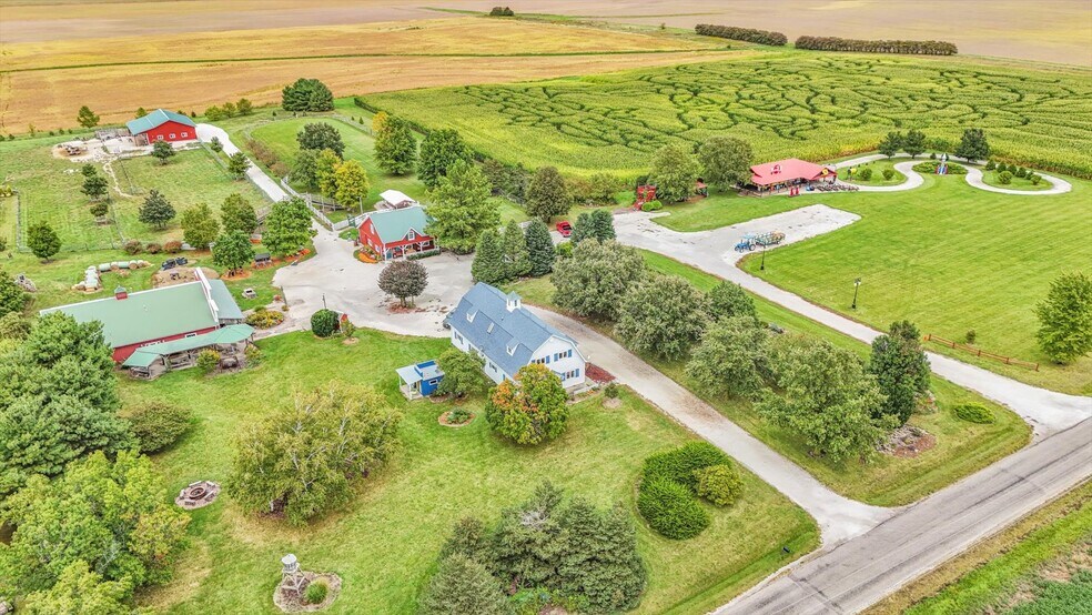 More Photos Of 1356 County Road 2900 N, Rantoul Specialty For Sale