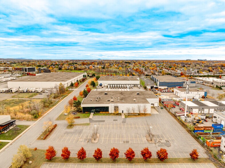 More Photos Of 830 Rue Delage, Longueuil Warehouse For Lease