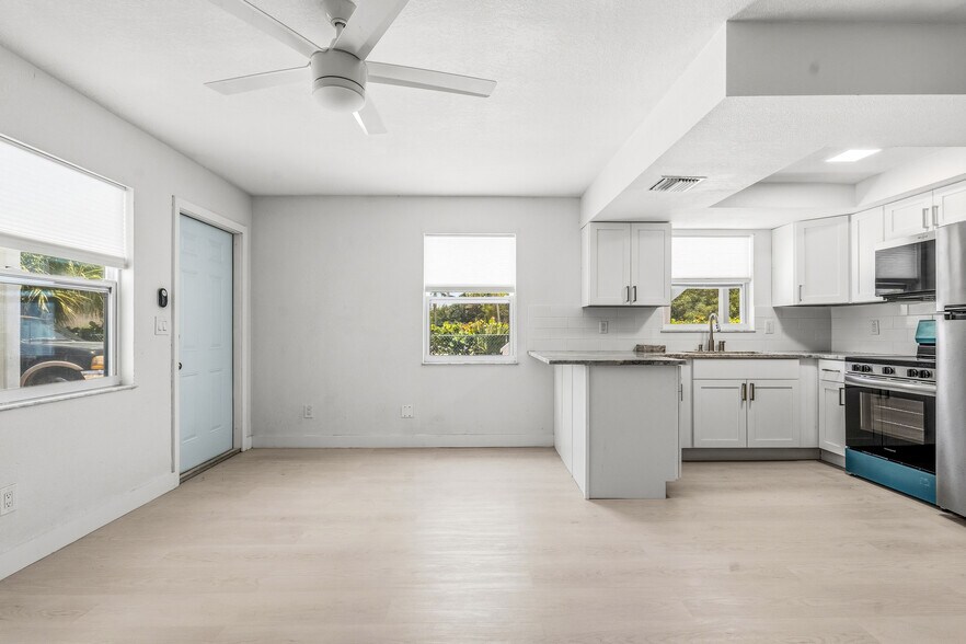 More Photos Of 741 Hernando St, Fort Pierce Multifamily For Sale