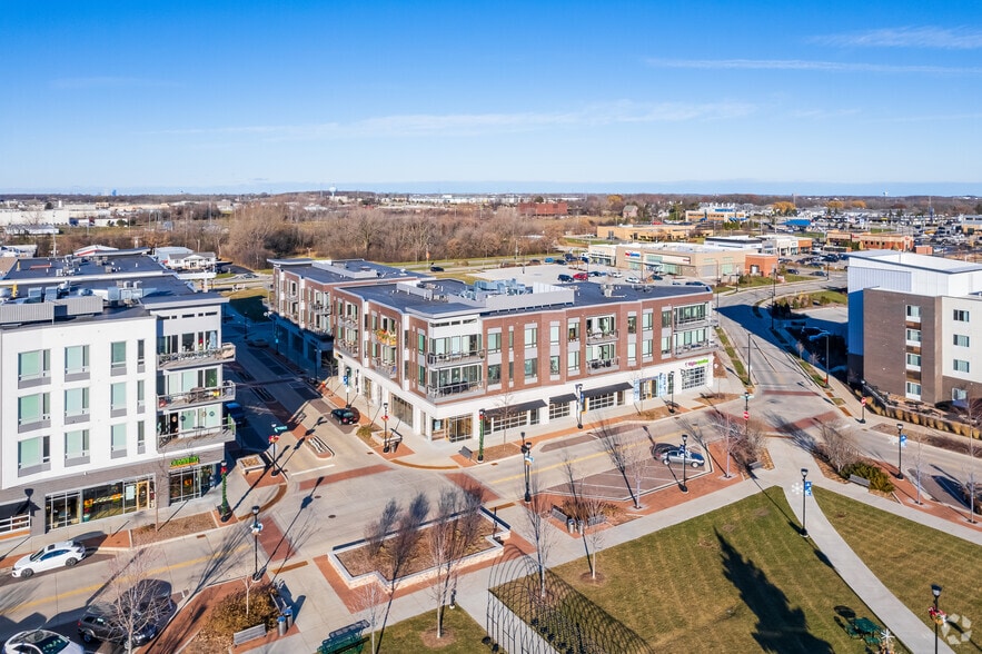 More Photos Of 7955-7973 S Main St, Oak Creek Apartments For Lease