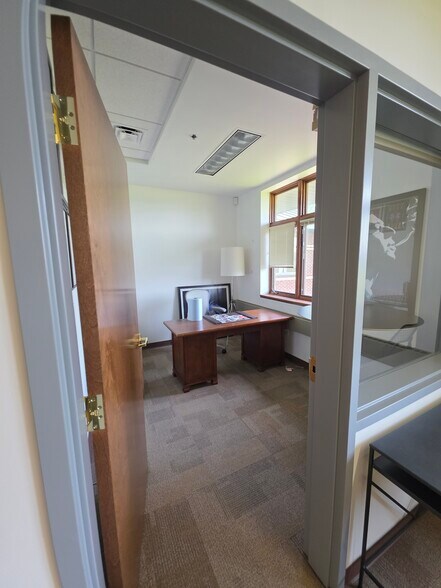 More Photos Of 4493 Walden Ave, Lancaster Office For Sale