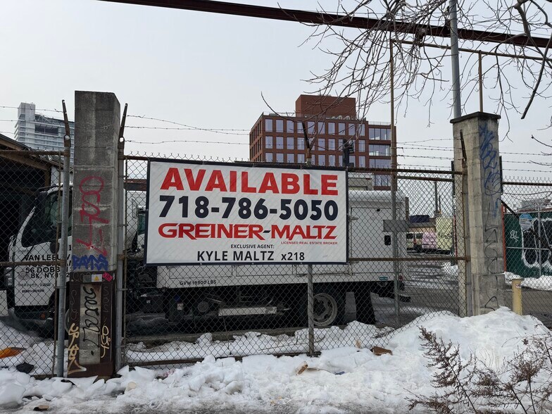 More Photos Of 61 Dobbin St, Brooklyn Land For Lease