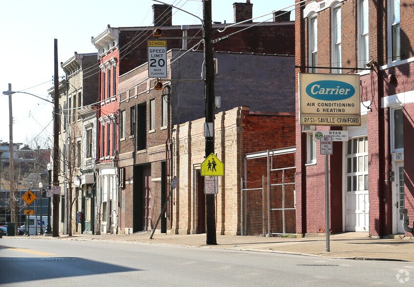 More Photos Of 122 E Liberty St, Cincinnati Manufacturing For Sale