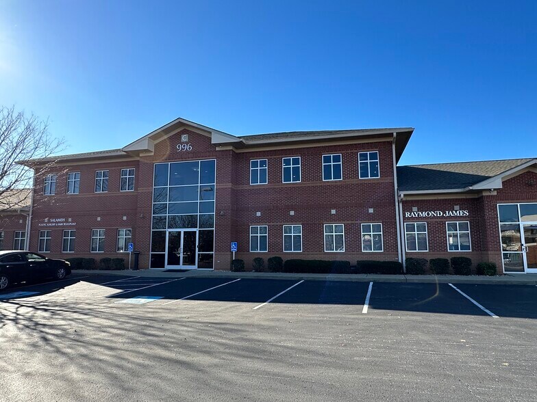 Primary Photo Of 996 Wilkinson Trce, Bowling Green Medical For Lease