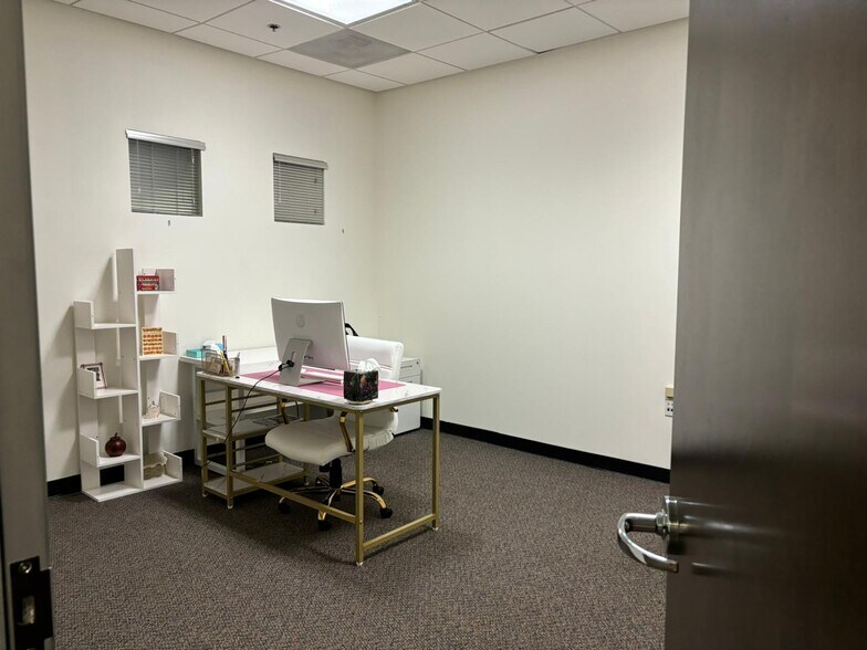 More Photos Of 5927 Balfour Ct, Carlsbad Office For Sale