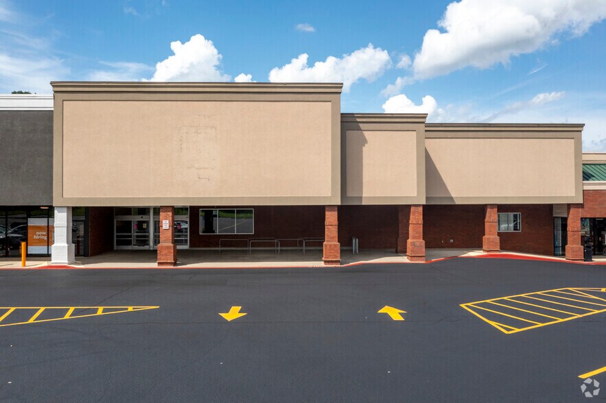 More Photos Of 5954-5980 Chalkville Rd, Birmingham Storefront For Lease