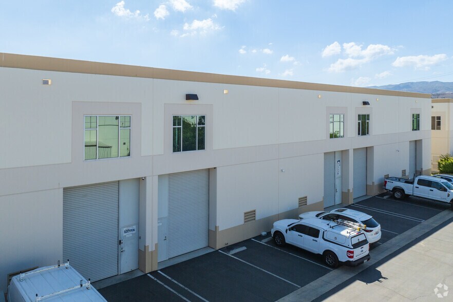 More Photos Of 25235-25251 Avenue Tibbitts, Valencia Manufacturing For Sale