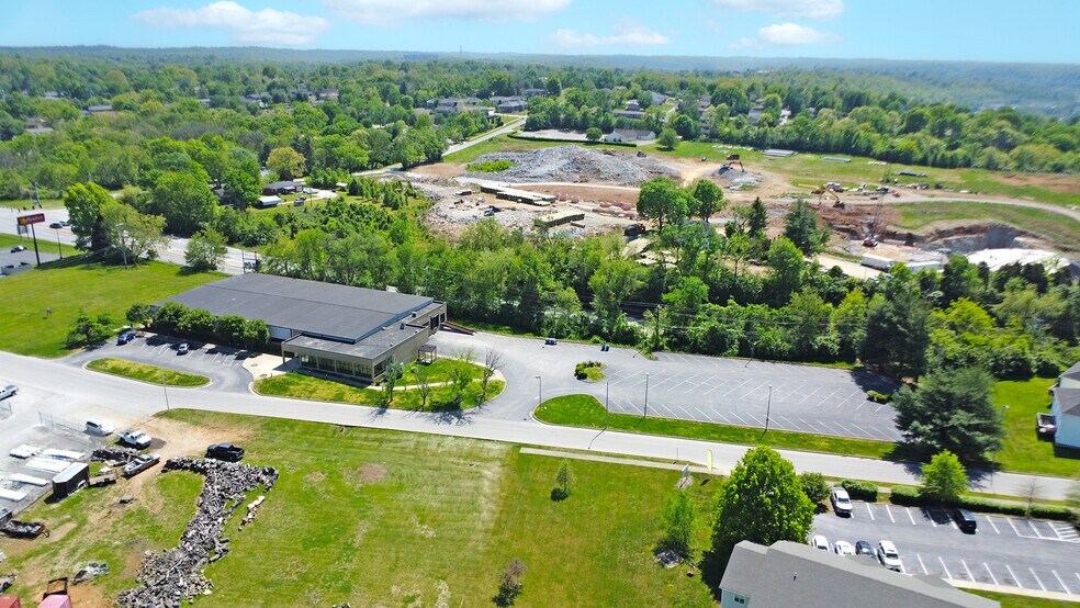 More Photos Of 102 Bypass Plaza Dr, Frankfort Warehouse For Sale