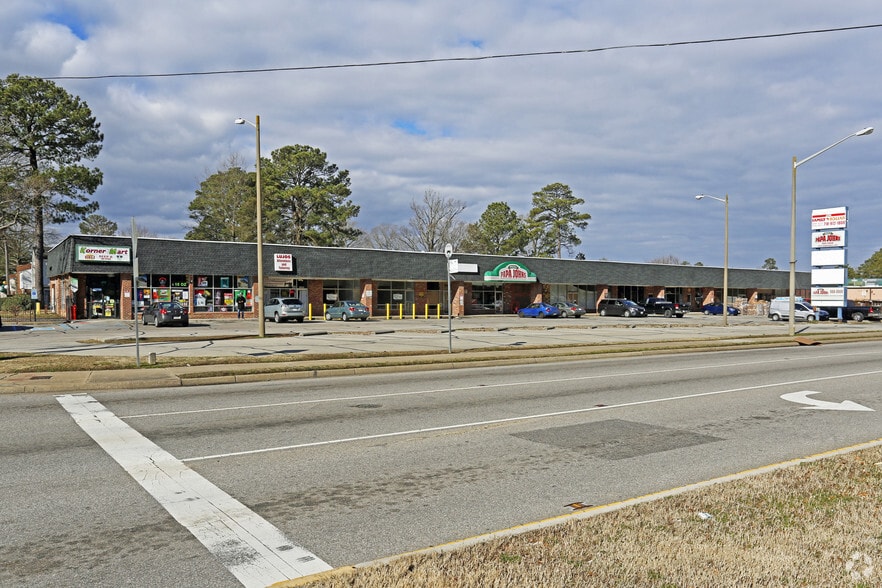 More Photos Of 15501-15521 Warwick Blvd, Newport News Unknown For Lease