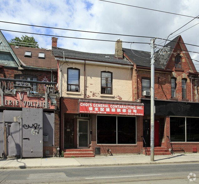 Primary Photo Of 198 Bathurst St, Toronto Storefront Retail Residential For Lease