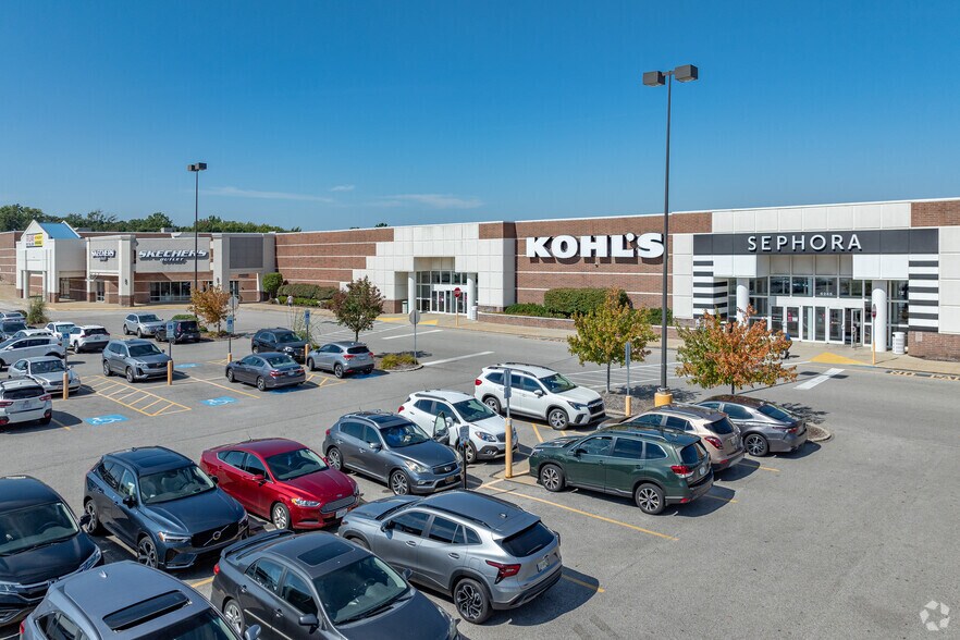 More Photos Of 6235-6245 Wilson Mills Rd, Highland Heights General Retail For Lease