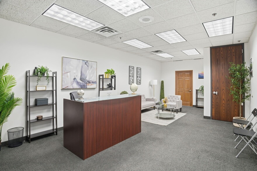 More Photos Of 941 Hillwind Rd NE, Minneapolis Medical For Sale