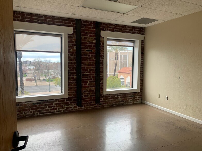 More Photos Of 125 Bridge Pl, Stockton Office For Lease