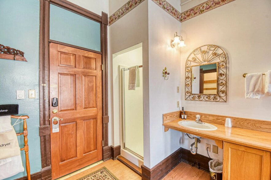 More Photos Of 700 Harrison Ave, Leadville Hotel For Sale