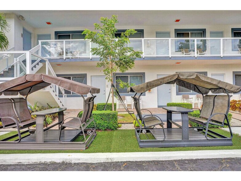 More Photos Of 3215 NE 7th St, Pompano Beach Apartments For Sale