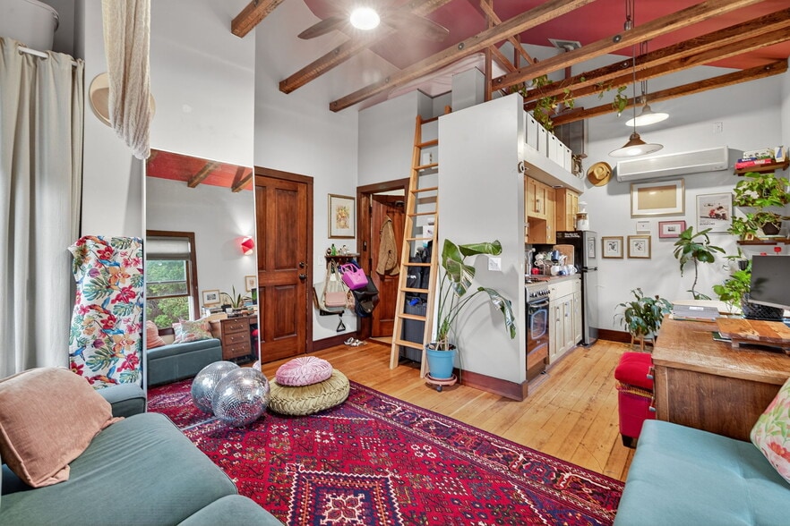 More Photos Of 3300 Broadway St, Sacramento Storefront Retail Office For Lease