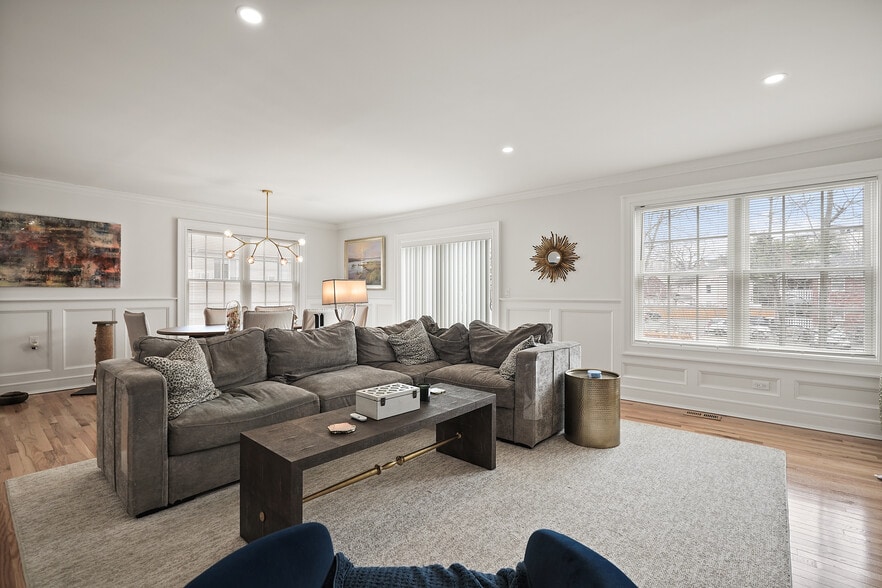 More Photos Of 24 Hoyt St, Stamford Apartments For Sale