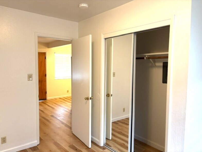 More Photos Of 1250 E St, Hayward Apartments For Sale